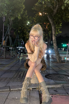 在逃生游戏里挨C海棠小说